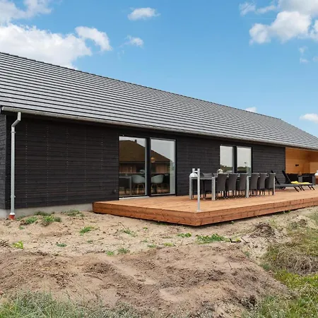 Stunning Home In Thisted With Sauna بيت للعطل
